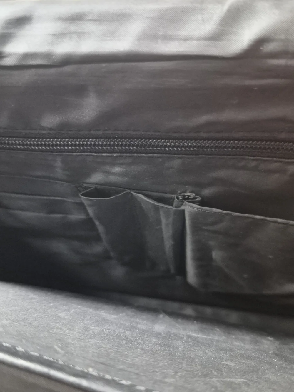 VTG Frye Briefcase Black Leather Soft Side Flap Top Buckle Strap Shoulder Bag
